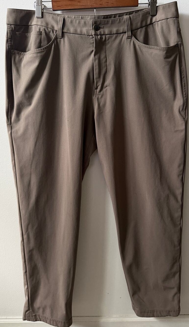 Lululemon men's ABC classic fit pant size 36
